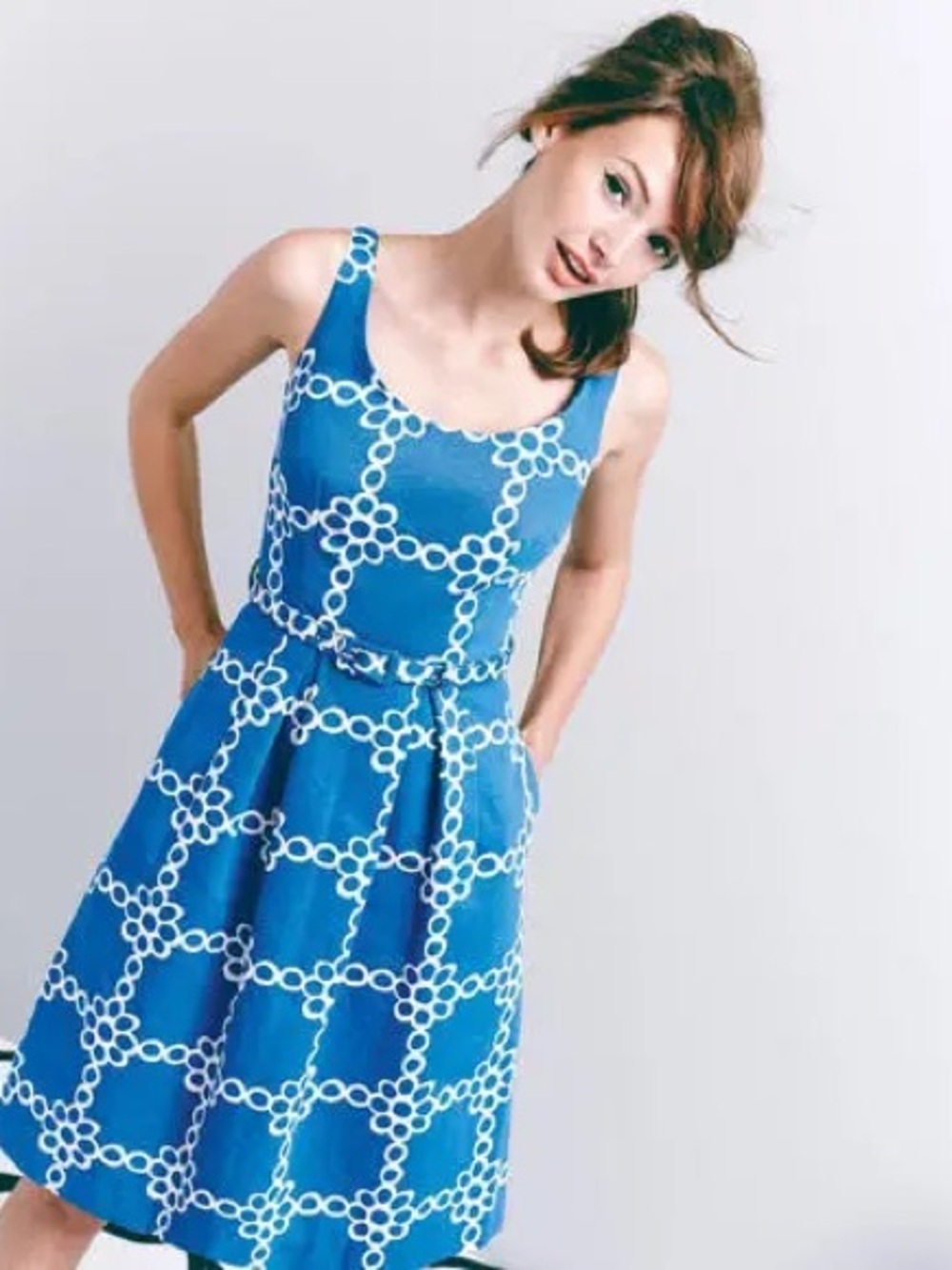 Boden Ava Daisy Chain dress in blue 100% cotton